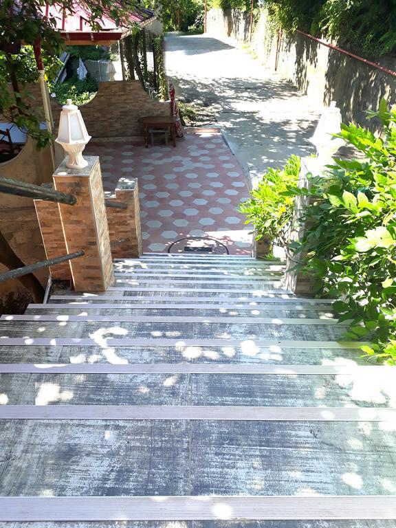 Konstantin House Apartment Sarpi Ngoại thất bức ảnh